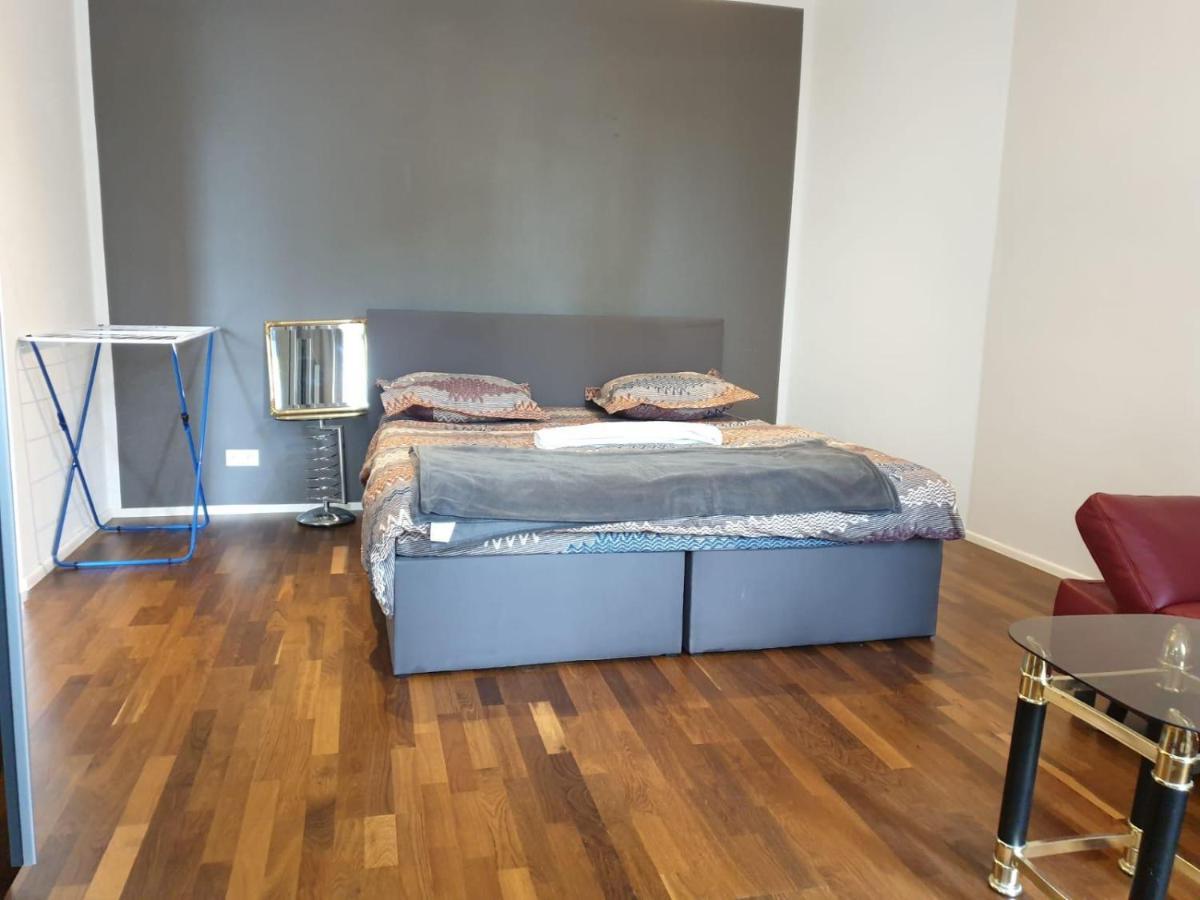 Deluxe Apartment 5P Mm A Виена Екстериор снимка