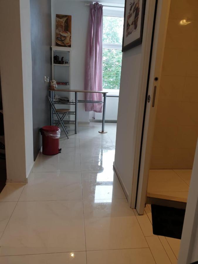Deluxe Apartment 5P Mm A Виена Екстериор снимка